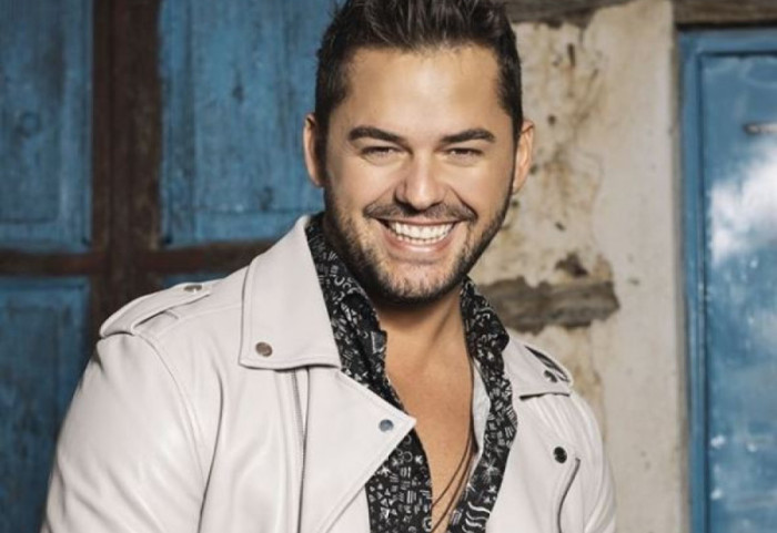 Shuhet në moshën 40-vjeçare këngëtari Shpat Kasapi