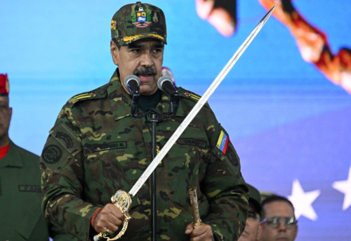 "Veprime agresive", Rusia: Të shqetësuar për fatin e Maduros