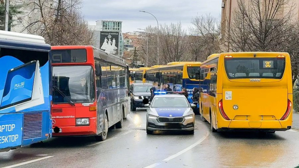 Prishtina hyn në ditën e katërt pa transport publik, protesta e transportuesve vazhdon