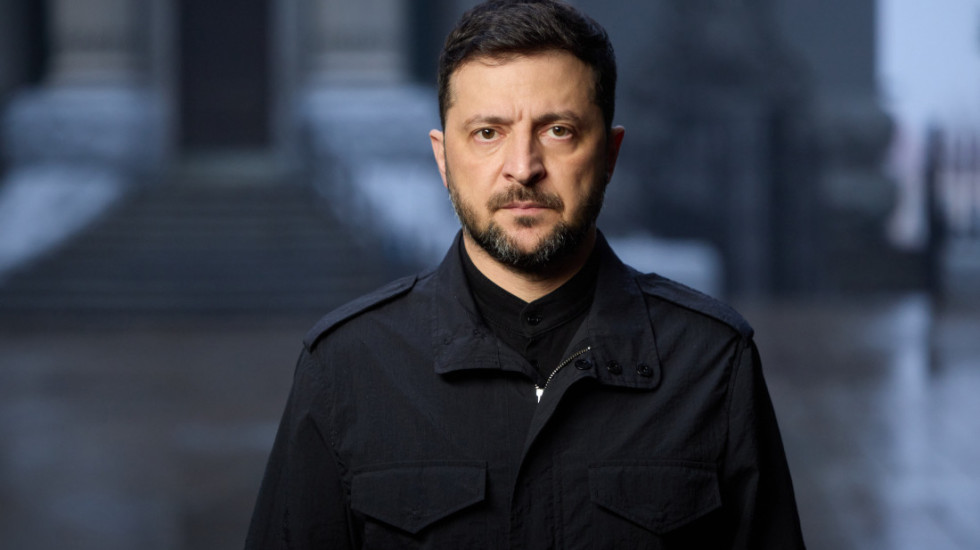 Bashkëpunonin prej 15 vitesh, Zelensky pranon dorëheqjen e shefit të kabinetit pas kontrollit të anti-korrupsionit