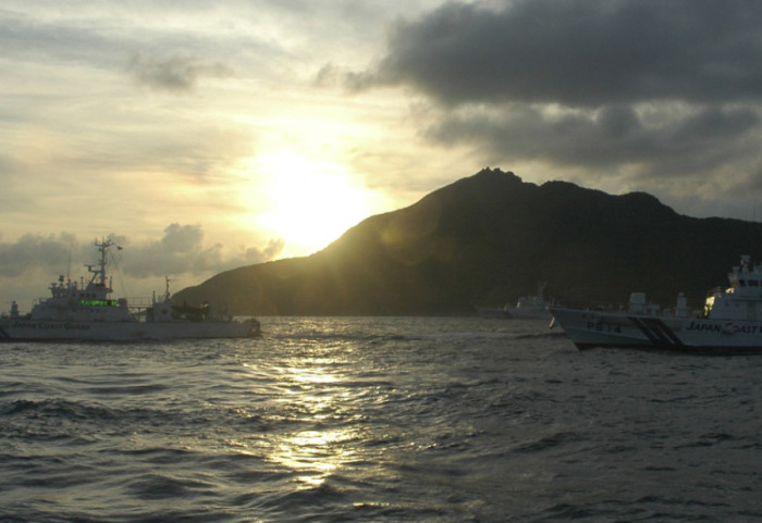 Tensionet në kulm mes Kinës dhe Japonisë, përplasje në det për ishujt e kontestuar