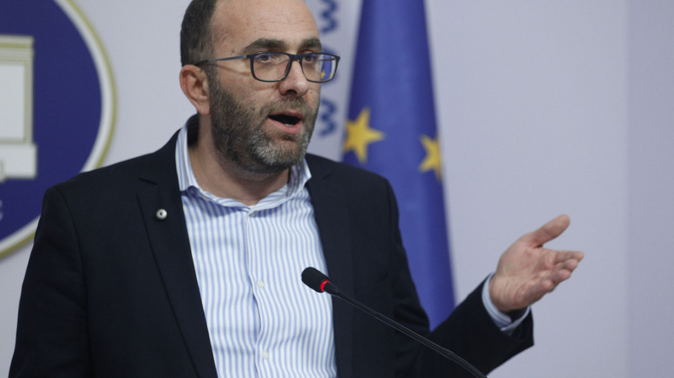 “Niko, nuk fshihet korrupsioni në kasafortë”, Bardhi kërkon materialet e SPAK për Ballukun