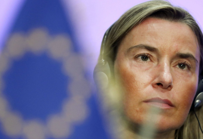 Hetimet për mashtrim, Mogherini jep dorëheqjen si rektore e Kolegjit të Europës