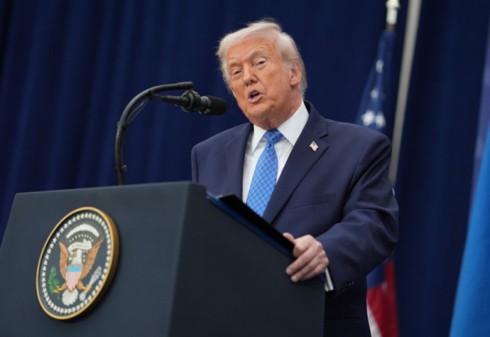 “Guxim i jashtëzakonshëm!” Trump vlerëson personin që çarmatosi agresorin në Australi: Shpëtoi shumë jetë