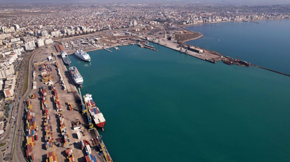 24-vjeçari nga Azerbajxhani humb jetën në Durrës, e goditi rryma elektrike gjatë punës në anije