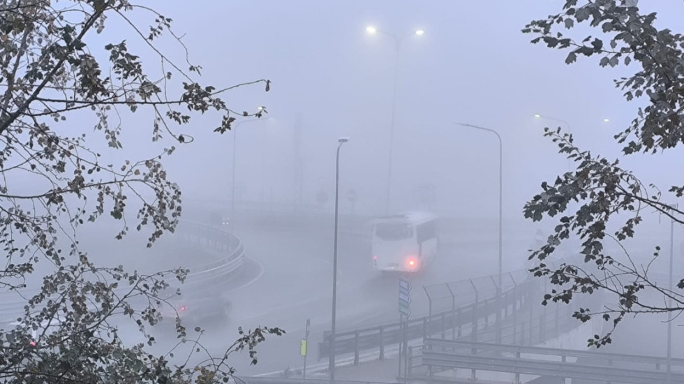 Mjegull e dendur në aksin Tiranë-Elbasan