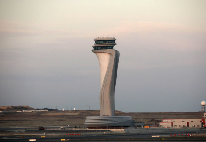 Shmanget tragjedia në aeroportin e Stambollit, avioni i nisur nga Prishtina del nga pista
