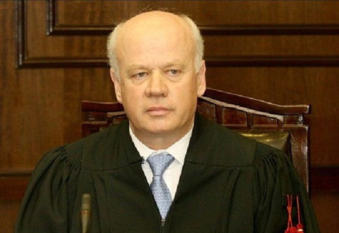 Pas 5 vitesh pushohet çështja ndaj ish-kreut të Gjykatës së Lartë