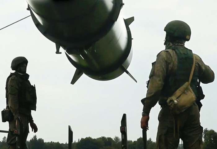 “Raketat ruse me mikroçipe amerikanë vranë civilët në Ukrainë”, 5 padi ngrihen në SHBA