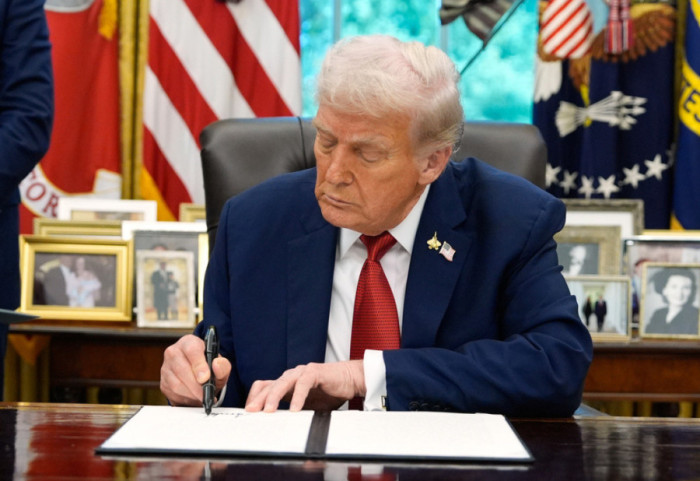 Trump ndëshkon 5 shtete të tjera: Asnjë qytetar i tyre në SHBA