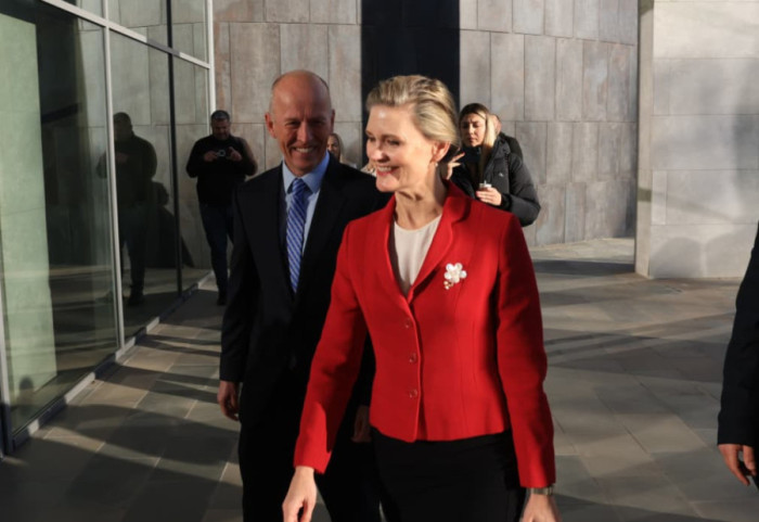 Ndërkombëtarët zbarkojnë në KLP, Gonzato dhe VanHorn të ulur përballë kandidatëve për kreun e SPAK