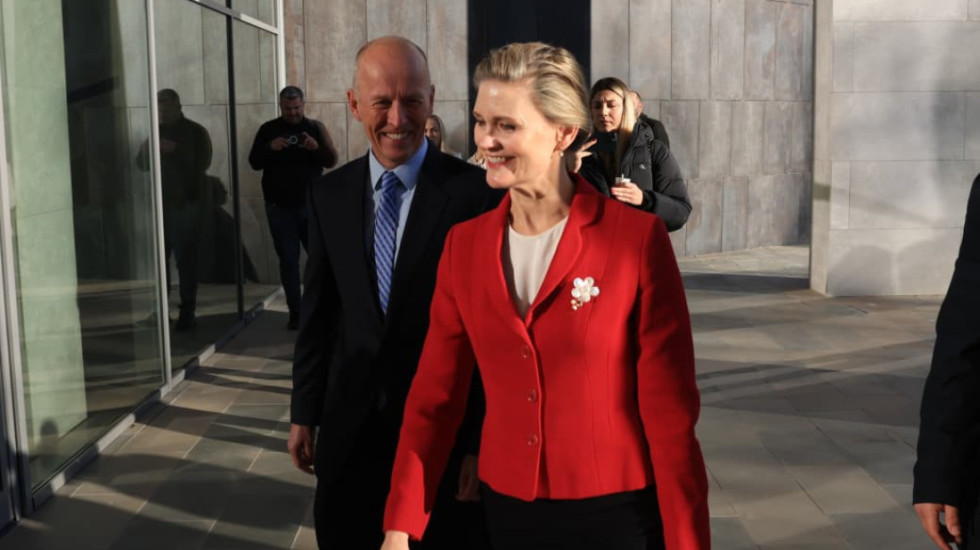 Ndërkombëtarët zbarkojnë në KLP, Gonzato dhe VanHorn të ulur përballë kandidatëve për kreun e SPAK