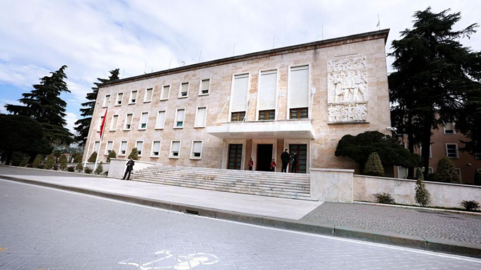 Ndryshime në Qeveri: Largohet nga detyra zv/ministri i Brendshëm, Julian Hodaj