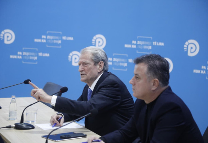 Protestë kombëtare e PD-së, Berisha: Kryefjalë deri në krijimin e qeverisë teknike