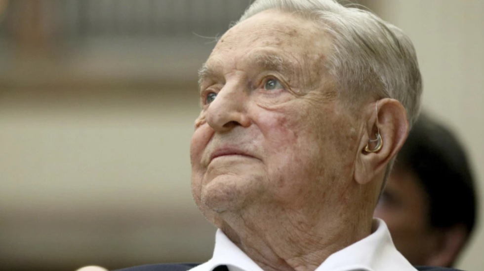 Soros në shënjestër të Trump-it, presidenti i SHBA-së i vendosur të përballet me ndikimin e organizatave të miliarderit