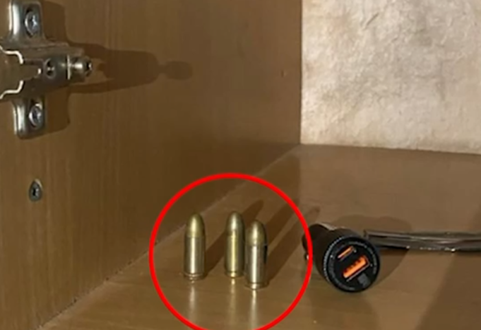 Arrestohet si autor i dyshuar i djegies së 2 makinave, 19-vjeçarit i gjendet edhe një mitraloz