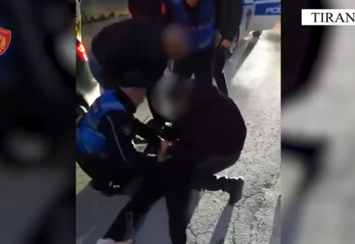 Tentoi të vriste një person, arrestohet në bulevardin e Tiranës