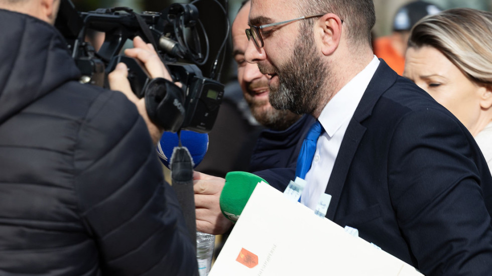 Bardhi: Balluku përballë drejtësisë, shumë shpejt edhe Balla në të njëjtën situatë