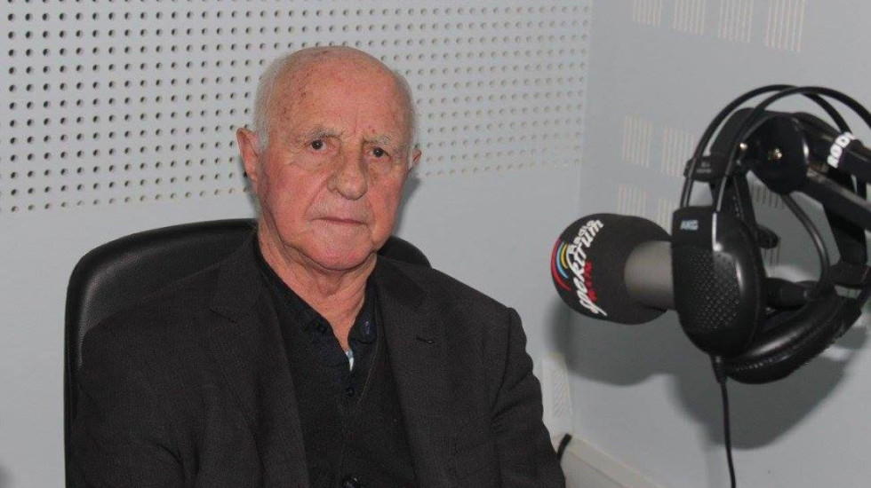 Ndahet nga jeta në moshën 91-vjeçare Ismet Bellova, “zëri” i komentit sportiv shqiptar