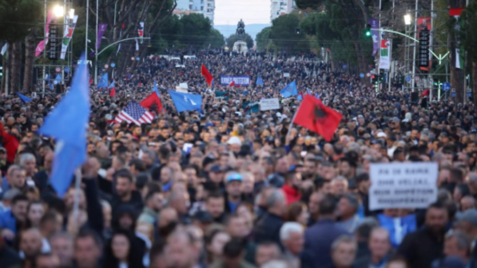 Sot protesta kombëtare e opozitës, blindohet Kryeministria