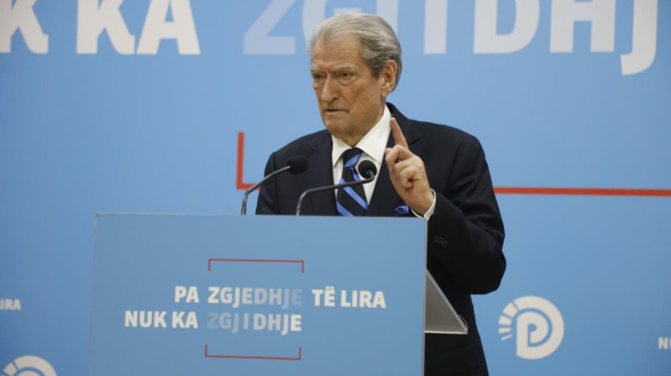 Berisha uron Kurtin për fitoren: Zgjedhjet në Kosovë, sukses frymëzues dhe për Shqipërinë