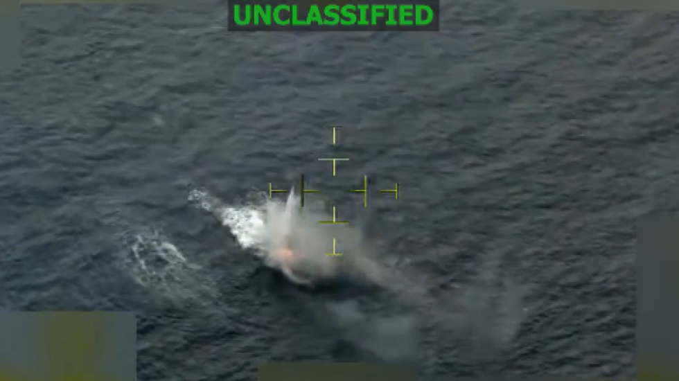 Marina amerikane godet një tjetër anije me drogë, publikohen pamjet