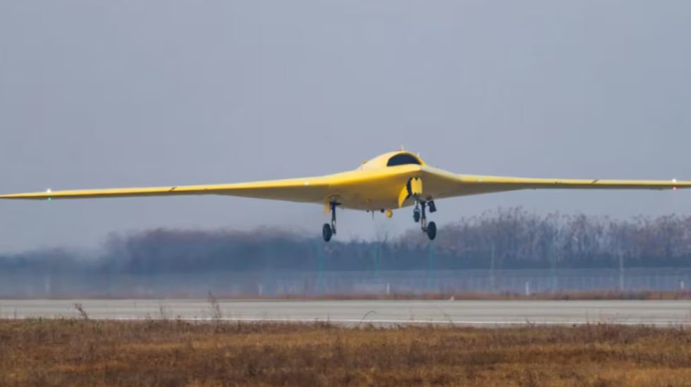 Kina lëshon “dronin” fantazmë, arrin deri në 925 km/orë