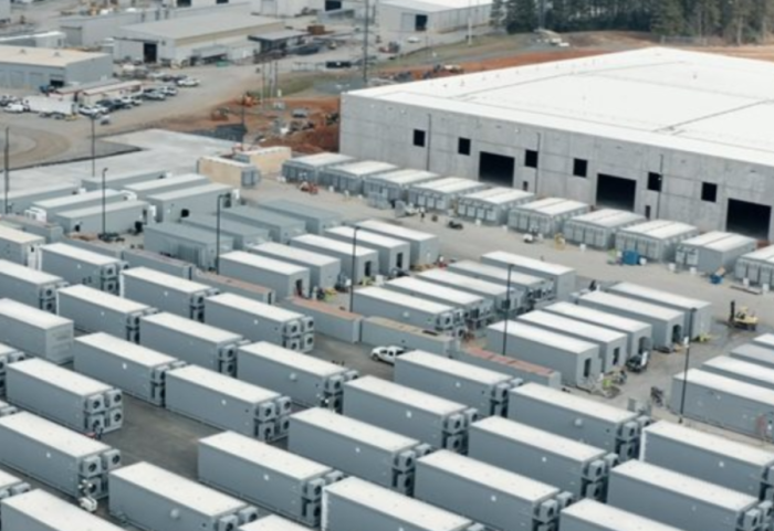 Pronari perfekt, iu jep 240 milionë dollarë punonjësve!