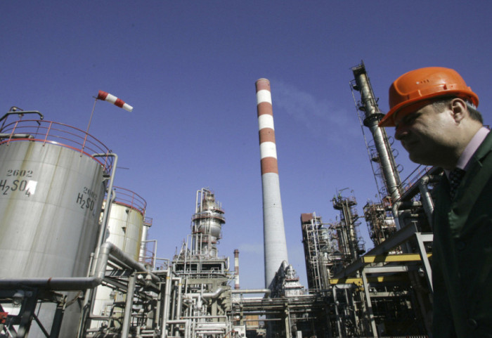 Çështja e NIS, Serbia nis negociatat me kompaninë hungareze