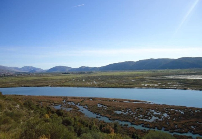 Kryeinspektori dhe inspektori i IMVT Sarandë në gjyq, lejuan ndërtim pa leje në zonë të mbrojtur në Butrint