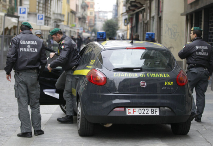 Financim i paligjshëm i Hamasit, 9 të arrestuar në Itali