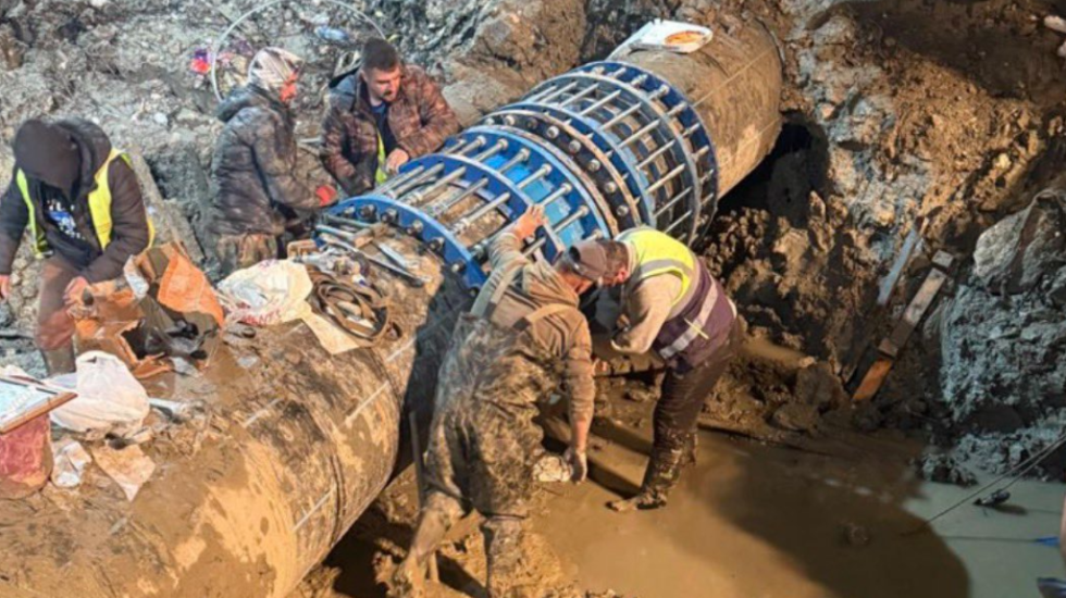 Vlora, 4 ditë pa ujë, Rama iu kërkon ndjesë banorëve: Brenda ditës vijnë pajisjet nga Turqia