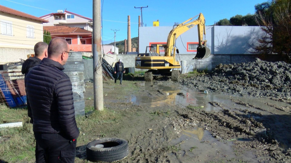 Zgjati vetëm disa orë, rikthehet furnizimi me ujë në Vlorë