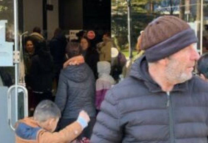 Persona me aftësi të kufizuar protestojnë në Lezhë për shpërblimin e fundvitit