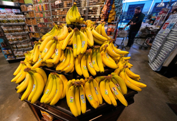 Mëngjes, pasdite apo mbrëmje: Si ndikojnë bananet në trup në varësi të kohës kur i hani