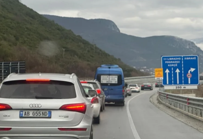 Rëndohet sërish trafiku në aksin Elbasan-Librazhd-Prrenjas