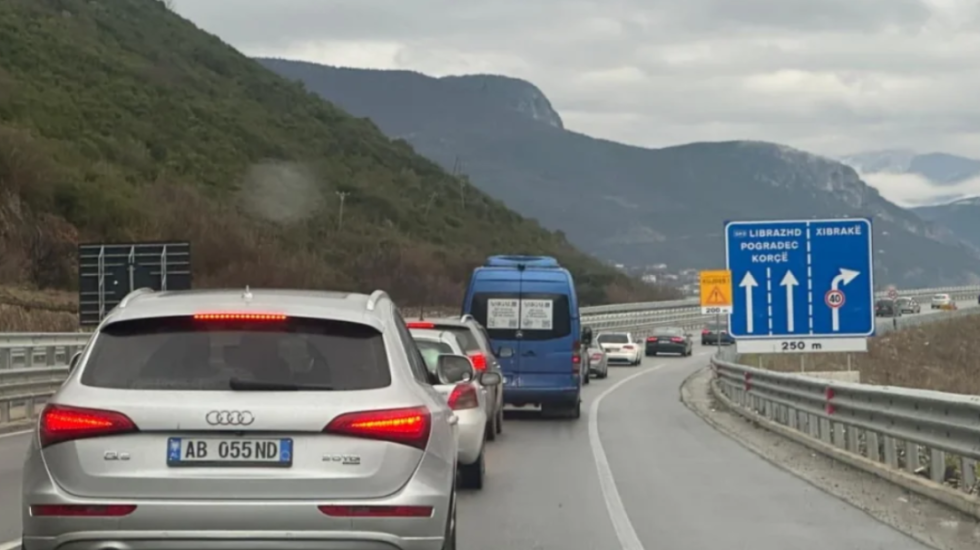 Rëndohet sërish trafiku në aksin Elbasan-Librazhd-Prrenjas
