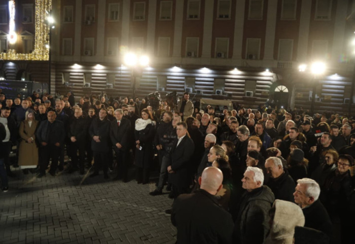 Nis Foltorja e gjashtë e opozitës përpara Kryeministrisë