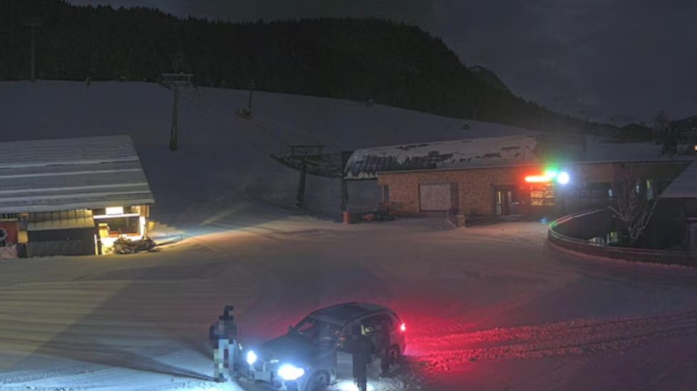Grabitja e akullt, hajdutët marrin kasafortën dhe ia mbathin nga pista e skive