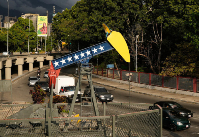 Ministria e Jashtme kineze: Ndal kërcënimeve amerikane për Kubën