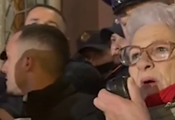 Durrësi nën ujë, qytetarët ngrihen në protestë