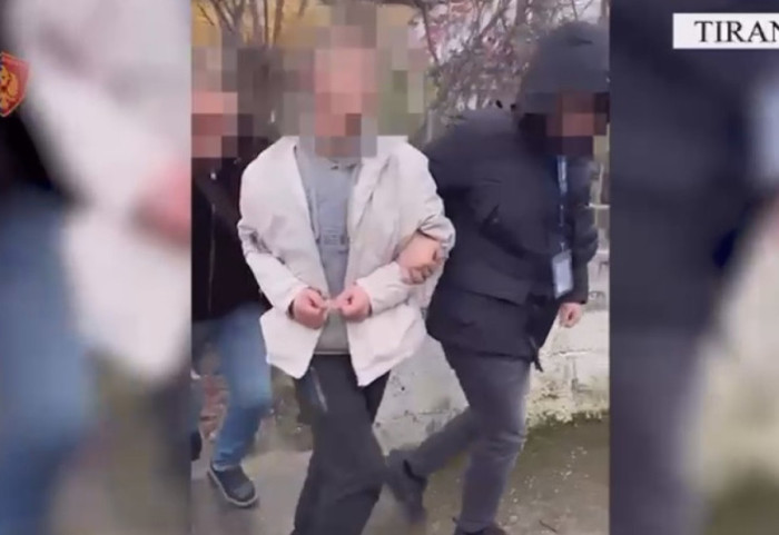 "Mos dil jashtë, policia!", kapet 40-vjeçari që vodhi marketin në Yzberisht