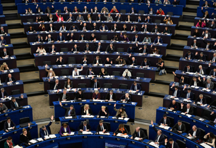 25 vite negociata, marrëveshja tregtare BE-Mercosur miratohet pavarësisht protestave