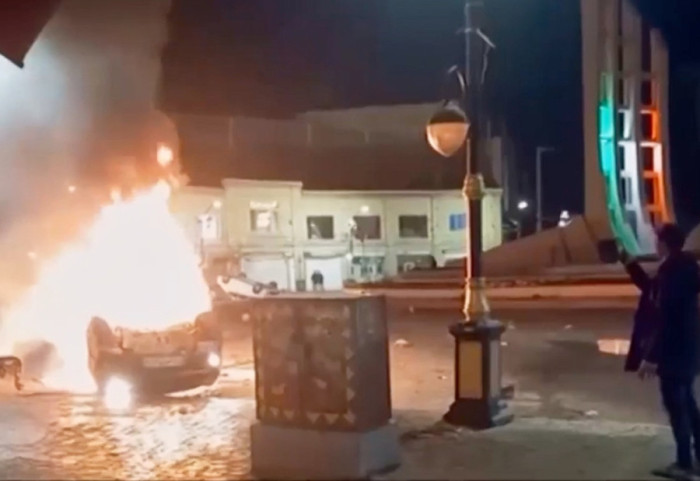 “Trupa të grumbulluar në spitale”, protestuesit rrëfejnë dhunën e përgjakshme të regjimit në Teheran