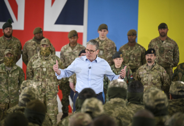 Mediat në Londër: Britania në bisedime me aleatët e BE-së për të dërguar trupa në Groenlandë