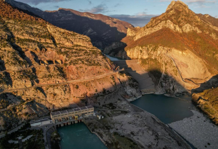 KESH përditëson të dhënat për kaskadën e Drinit, ja prurjet në HEC-e