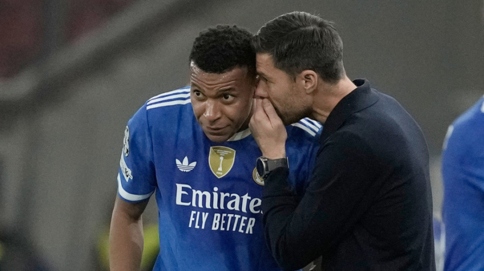 Real Madrid ndan rrugët me Xabi Alonso, ish-shoku i tij i ekipit i zë vendin në stolin e “Los Blancos”