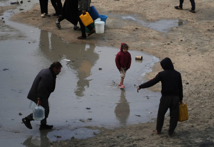 Nuk mjafton lufta dhe uria, Gaza goditet nga moti i keq me përmbytje