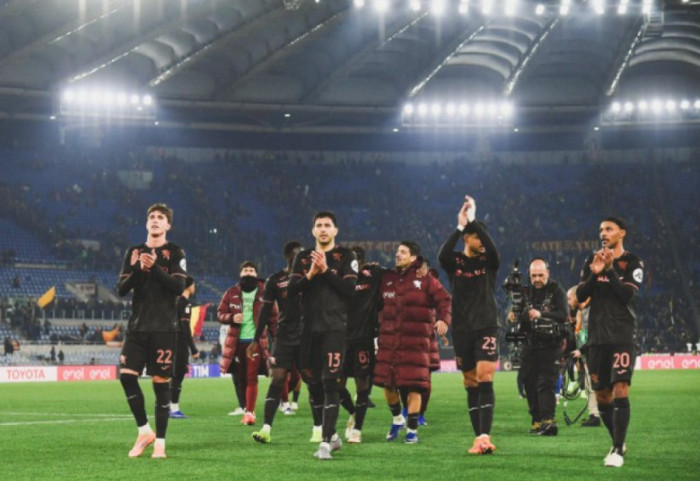 Torino në çerekfinalet e Kupës, Ismajli lëndohet në kavilje