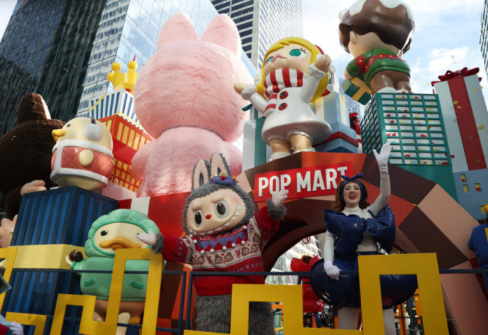 “Na shfrytëzoi Labubu”, punonjësit e lodrës ngrenë pretendime ndaj prodhuesit